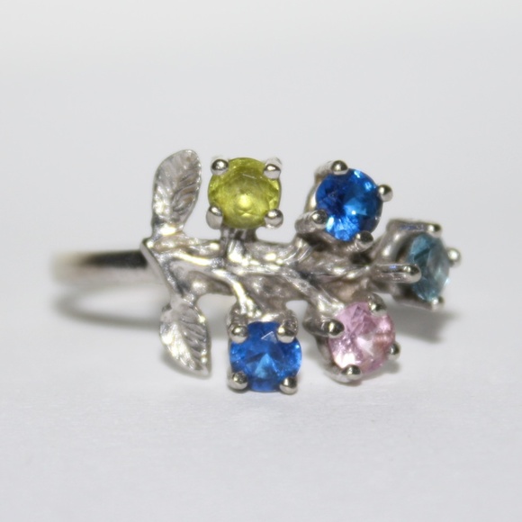 GLEAMLIGHT Jewelry - Vintage 10k GLEAMLIGHT mothers ring